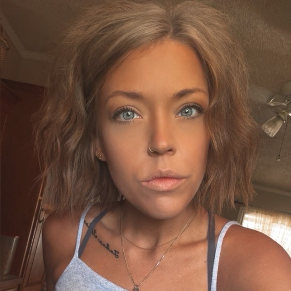 Meet your Posher, Ashton - Picture 1 of 1